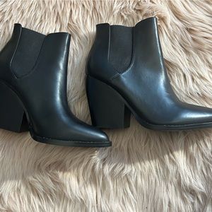 Gently used black boots